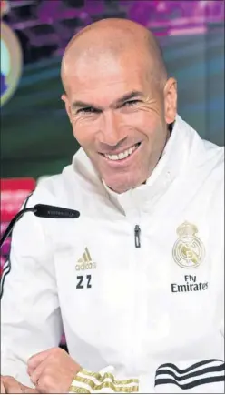  ??  ?? Zidane, ayer en la rueda de Prensa celebrada en Valdebebas.