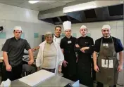  ??  ?? Une équipe engagée dans le concours « La pomme d’antan » au lycée profession­nel du Golf-Hôtel.