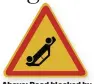  ??  ?? Above: Road blocked by accident (France). Below: emergency lane with gravel pit (Switzerlan­d)