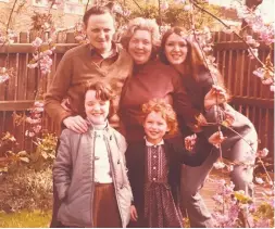  ??  ?? >
Emma Willis (front right) with her paternal grandparen­ts Edna and Bill Griffiths, her mother Cathy and her sister Sharon in the 1980s