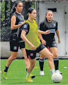 ?? FOTO I CORTESÍA I Q´HUBO ?? Vanessa Alexándra Caballero jugará, con Atletic, la Copa La Patria de Fútbol Femenino en la cancha de la Baja Suiza.