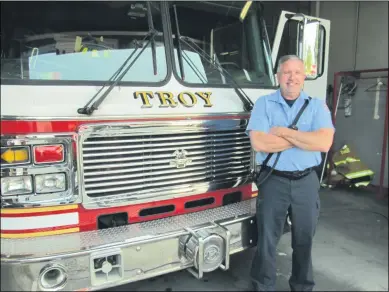  ?? MICHAEL GWIZDALA - MEDIANEWS GROUP ?? Thomas Blake III is retiring from the Troy Fire Department.