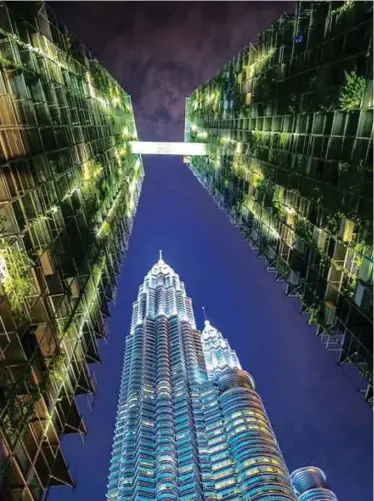  ?? INKLCC PIC ?? Le Nouvel KLCC, located opposite the Petronas Twin Towers, is a twin-tower developmen­t of luxury apartments.