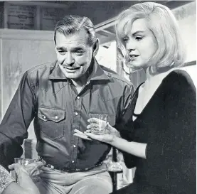  ?? ?? Clark Gable and Marilyn Monroe in The Misfits.