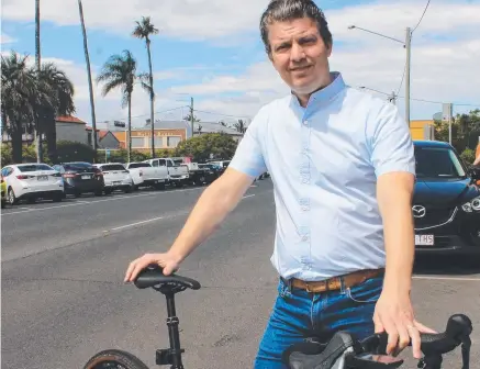  ?? Picture: Tom Gillespie ?? ON YOUR BIKE: Bikeline Toowoomba owner Marcel Govers with a specialise­d e-bike, which he says are becoming very popular with residents.