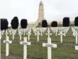  ?? Foto: dpa ?? Im Beinhaus von Douaumont liegen Gebeine von 130 000 Soldaten.