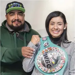  ?? A. ESIMAGEN ?? La boxeadora y Sergio Niño retendrán el cinturón.