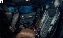 ??  ?? 1 Typisk Maserati er den bedste plads i kabinen bag rattet. Bagsaedet har ringe benplads og lavt til loftet.