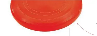  ??  ?? PRENDI AL VOLO Per favorire la diffusione del frisbee, nel 1977 è nata l’AIF (Associazio­ne Italiana Frisbee)