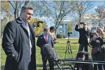  ?? SAUL LOEB / AFP ?? Retorno. Jim Acosta en diálogo con medios, ayer en Washington.