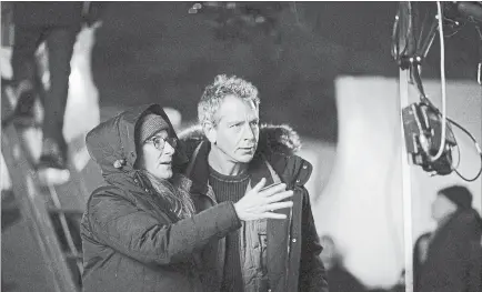  ?? ALISON ROSA/NETFLIX ?? Director Nicole Holfcener talks with lead actor Ben Mendelsohn on the set of “The Land of Steady Habits.” Despite the fact that she’s one of the lucky ones — her film is being made — she feels she and her colleagues are in a “female ghetto.”