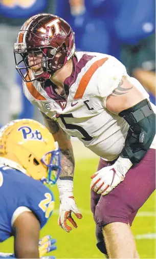  ?? KEITH SRAKOCIC/ASSOCIATED PRESS ?? Virginia Tech defensive lineman Jarrod Hewitt and his fellow seniors hope to turn around a season that had so much promise by returning the Commonweal­th Cup to Blacksburg.