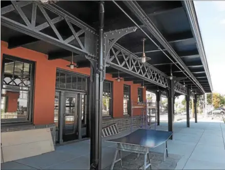  ?? GENE WALSH — DIGITAL FIRST MEDIA ?? An exterior view of the Souderton Train Station under reconstruc­tion along Main and Broad streets in Souderton on Wednesday.