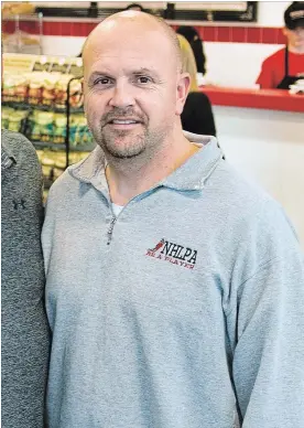  ?? JESSICA NYZNIK EXAMINER ?? Former NHL player and OHL Sudbury Wolves head coach Cory Stillman at the opening of his Firehouse Subs shop on Lansdowne St. W. on Nov. 6.