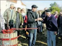  ?? Photo illustrati­on Lionel Lemaire ?? Le pressoir de l’hivernal livrera les derniers jus de l’année