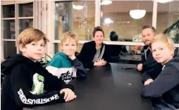  ?? ?? Linus Gillands familj har kommit för att höra honom spela trumpet: Från vänster Linus, Felix, mamma Emma, pappa Magnus och Vincent.