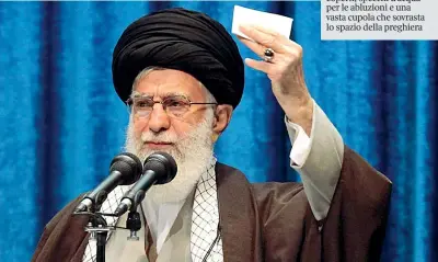  ??  ?? Ai fedeli
L’ayatollah Ali Khamenei, 80 anni, alla Mosalla durante il sermone tenuto in seguito alla crisi con gli Stati Uniti
