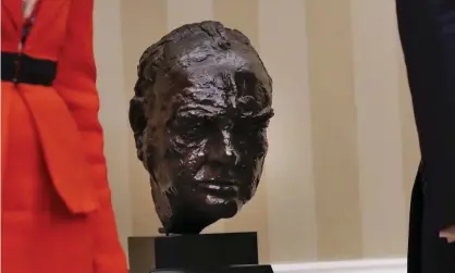  ?? Photograph: Pablo Martínez Monsiváis/AP ?? The bust of Winston Churchill, pictured in January 2017, when Theresa May met Joe Biden’s predecesso­r, Donald Trump, at the White House.