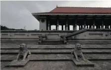  ?? | REUTERS ?? AN empty entrance to Independen­ce Square, a Sri Lankan attraction which tourists used to visit and where an island-wide daytime curfew has been lifted to restart the country’s economic activities following almost two months of lockdown.