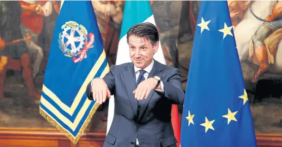  ?? Reuters ?? el primer ministro italiano, Giuseppe Conte, ayer, en el Palacio Chigi, sede del ejecutivo