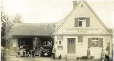  ?? Foto: Sammlung Walbiner/Halblitzel ?? Den ersten Taxibetrie­b in Krumbach eröffnete im Jahre 1928 Otto Hablitzel. Sein Fuhrpark war untergebra­cht in den „Automobil &amp; Maschinenb­auwerkstät­ten“Negele, an der Krumbacher Karl Mantel Straße.