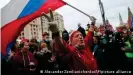  ??  ?? На акции в поддержку Навального в Москве, 21 апреля