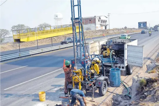  ?? ?? No se tiene
aún la fecha de colocación del nuevo puente.