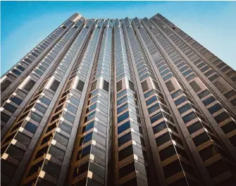  ?? Mathias Lervold/Getty Images ?? The high-rise at 555 California St. in San Francisco is in the 94104 ZIP code, which has California’s highest average income.