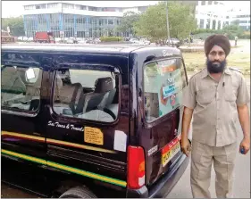  ?? PHOTO: DIPAVALI HAZRA ?? Jaswinder Singh, a taxi driver, stands outside the Crowne Plaza hotel in Mayur Vihar.