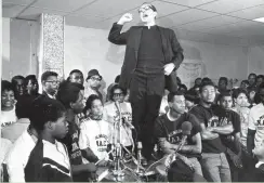  ?? JOURNAL SENTINEL FILES ?? Father James Groppi speaks at a September 1967 rally in Milwaukee.