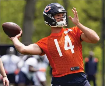  ?? AP (ABOVE), GETTY IMAGES ?? Backup quarterbac­ks Nathan Peterman (above) and Trevor Siemian (right) aren’t as accomplish­ed as Andy Dalton and Nick Foles, nor are they upset that they’re not starters.