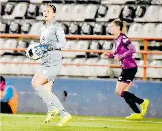  ?? CORTESÍA: TUZAS FC CORTESÍA: TUZAS FC ?? Gabriela Machuca defiende el marco del Pachuca.