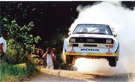  ?? FOTO: KLEIN/SZ ?? Rallye-Legende Walter Röhrl gilt bis heute als der wohl beste Fahrer aller Zeiten. Hier steuert er Anfang der 80er Jahre einen Audi quattro S1.