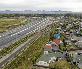  ??  ?? Redwood residents are frustrated by the noise created by vehicles on the Northern Corridor motorway and want speeds lowered.