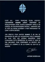  ??  ?? ▲ Le footballeu­r Antoine Griezmann a annoncé sur Instagram mettre fin à son contrat avec Huawei pour soutenir la cause ouïgoure.