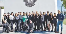  ??  ?? El rector se reunió con los estudiante­s selecciona­dos.