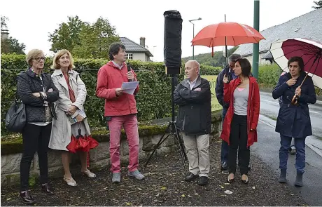  ??  ?? Sylviane, Marylène et Gilles Roche, François Boisset, Charles Rodde et Valérie Cabécas, Martine Guibert.