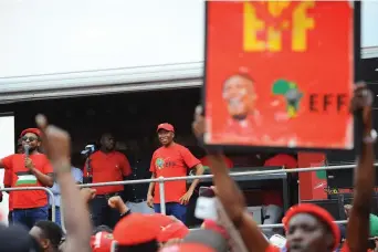  ?? PICTURE: BHEKIKHAYA MABASO/AFRICA NEWS AGENCY (ANA) ?? QUALITY HEALTHCARE: EFF leader Julius Malema leads a march with nurses and local residents to Chris Hani Baragwanat­h Hospital in Soweto to demand quality healthcare.