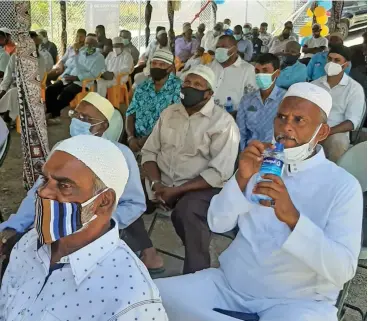  ?? Photo: Salote Qalubau ?? Members of the Ma’unatul Islam Associatio­n during the Prophet Muhammad’s birthday celebratio­n on October 17,2021 in Lautoka.