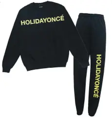  ??  ?? On Monday, Beyoncé dropped her 2018 holiday merchandis­e, with offerings that include black sweatshirt­s and joggers.