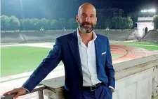  ??  ?? Volto tv Gianluca Vialli, 53 anni: ex attaccante ed ex allenatore, oggi è opinionist­a televisivo