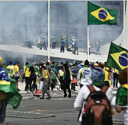  ?? ?? Los violentos asaltantes del pasado domingo en Brasilia.