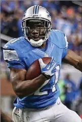  ?? LEON HALIP, GETTY IMAGES ?? Clutch receiver Wes Welker, now 35, and dynamic back Reggie Bush, 31, are looking for work in the NFL.