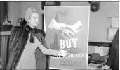  ?? THE ASSOCIATED PRESS ?? Actress Carole Lombard rehearses her role in selling defense bonds and stamps in Chicago on Jan. 14, 1942.