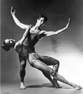  ?? JACK MITCHELL/PAUL TAYLOR DANCE COMPANY ARCHIVES/NEW YORK TIMES ?? Mr. Wagoner and Liz Walton in 1969. Mr. Wagoner grew up in West Virginia but built a successful career in New York.