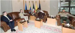  ??  ?? KUWAIT: Deputy Prime Minister and Defense Minister Sheikh Khaled Al-Jarrah Al-Sabah meets with Britain’s Chief of the Air Staff Air Marshal Sir Stephen Hillier. — KUNA