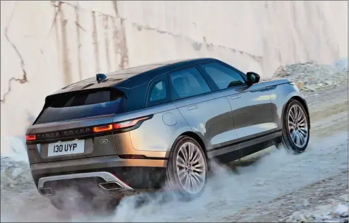  ??  ?? Comme tout Land Rover qui se respecte, le Range Velar possède de vrais atouts en tout-terrain.