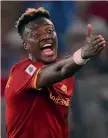  ?? LAPRESSE ?? Bomber Tammy Abraham, classe 1997, al debutto con la Roma