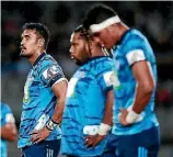  ?? ANTHONY AU-YEUNG ?? Jerome Kaino’s long face says it all after the Sharks score another try against the Blues in their Super Rugby clash at Eden Park.