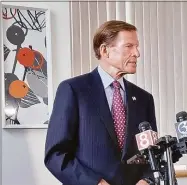  ?? Lisa Backus / Hearst Connecticu­t Media ?? U.S. Sen. Richard Blumenthal, D-Conn., in a file photo. Blumenthal and other U.S. senators from New England on Thursday praised M&T Bank for agreeing to compensate former People's United Bank customer who lost money as a result of a computer system changeover of their accounts.